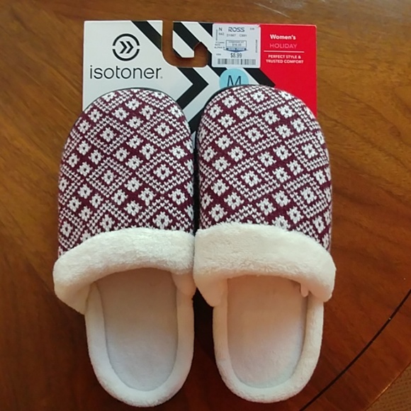 isotoner womens slippers